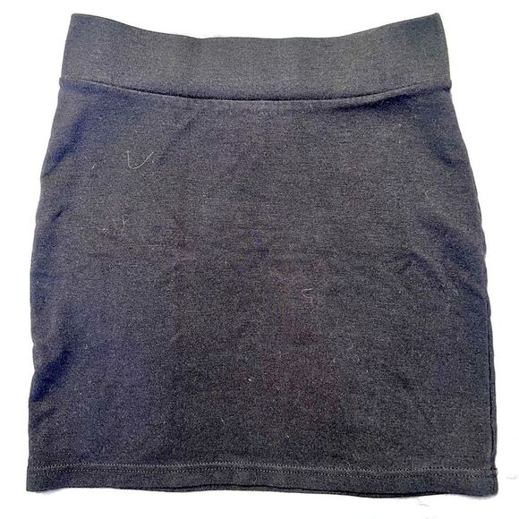 3 FOR $15 🙌🏼 Size 2 Black Divided Pull On Tube Style Basic Mini Skirt - Picture 1 of 2